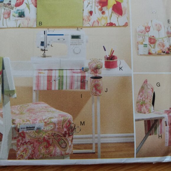 Craft Room Organizer Sewing Pattern Chair Seat Cushion Wall Pockets Butterick 57 - Picture 4 of 11